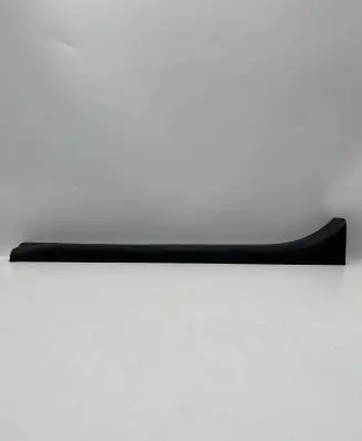 Nissan Leaf II (ZE1) Front sill trim cover 769B43NL0A