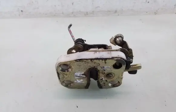 KIA Sportage Front door lock