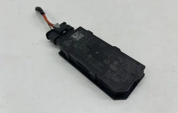 Cupra Leon Keyless system antenna 5WA962133F
