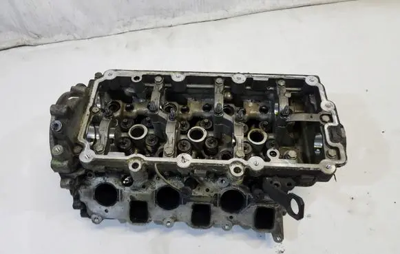 Audi A5 8T 8F Engine head 
