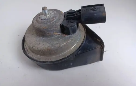Mercedes-Benz E C207 W207 Horn signal A2075421220-MERC 2075421220