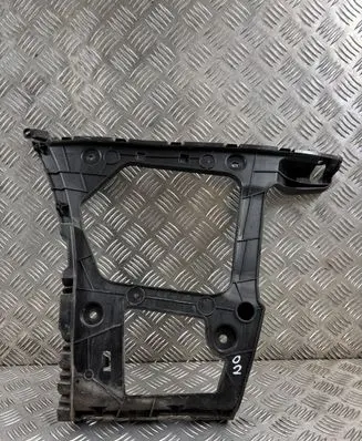 Audi Q7 4M Rear bumper mounting bracket 4M0807453