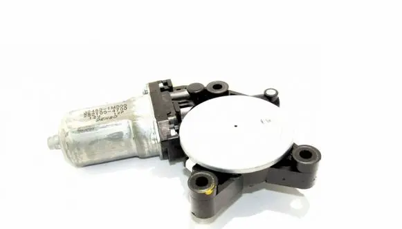 KIA Soul Front door window regulator motor 824501M000