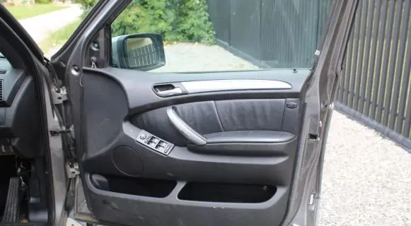 BMW X5 E53 Front door card panel trim