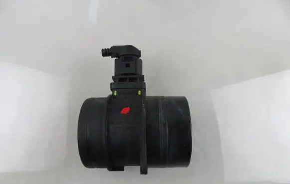 Volkswagen PASSAT B6 Mass air flow meter 03G906461C F00C2G7046 0281002735