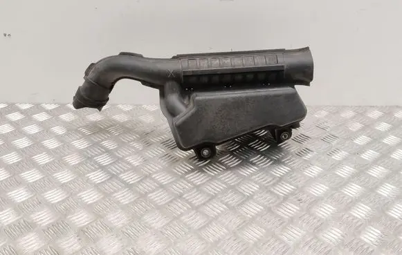 Lexus CT 200H Intake resonator 1775037090