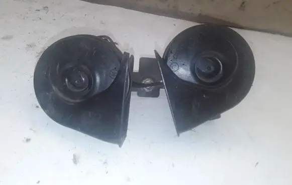 Opel Insignia A Horn signal E30055306