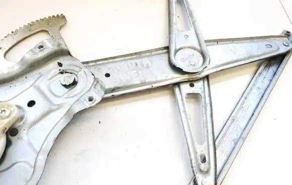Toyota Avensis T250 Sliding door window regulator with motor