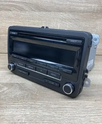 Volkswagen Jetta VI Radio/CD/DVD/GPS head unit 1K0035186AN 7640211360