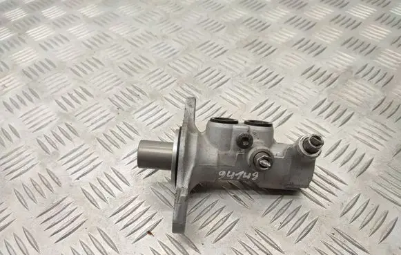 Renault Captur Master brake cylinder