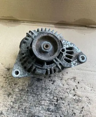 KIA Sorento Generator/alternator A0002655045 3730039450 135V120A