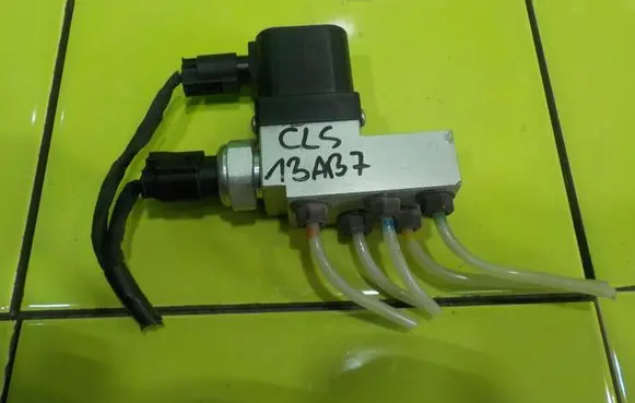 Mercedes-Benz CLS C219 Other front suspension part 