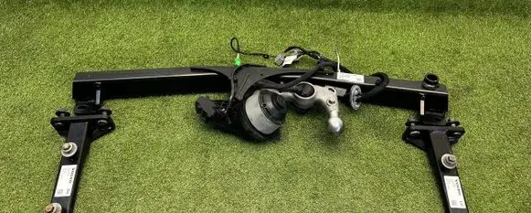 Volvo XC40 Tow bar set 31458008