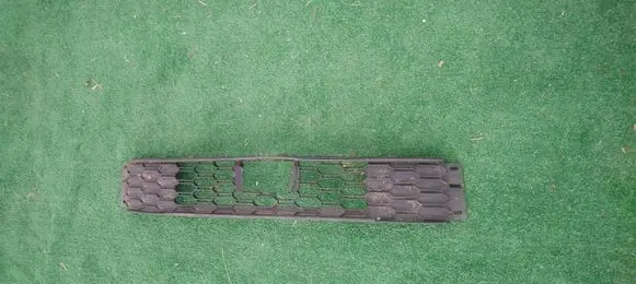 Skoda Fabia Mk3 (NJ) Front bumper lower grill 6V0853677C 128500201C