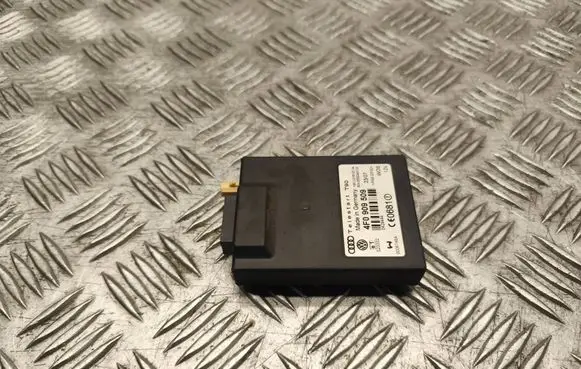 Audi A3 S3 8P Auxiliary heating control unit/module 4F0909509
