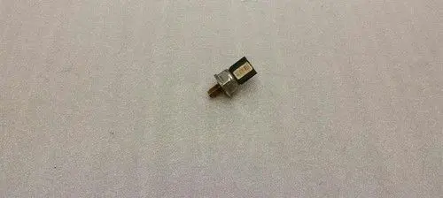 Jaguar XJ X350 Fuel pressure sensor 55PP0401