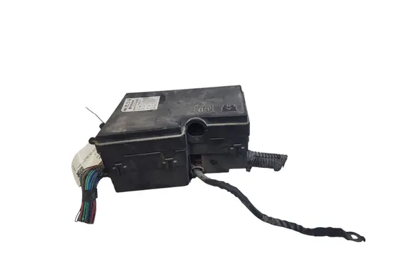 Ford Focus Fuse module 3M5T14067BC 518804109 3M5T14K733