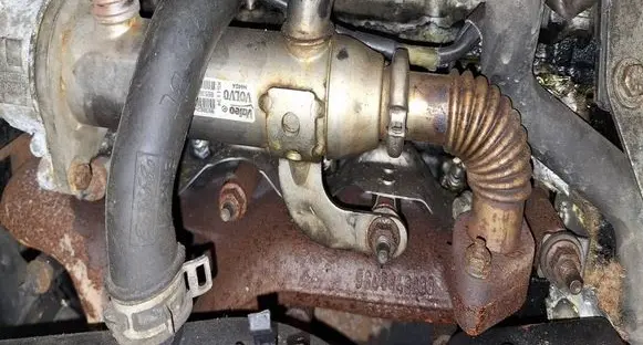 Ford Mondeo MK IV EGR valve cooler 993062H 8653691