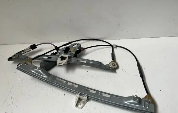 Peugeot 206 CC Front door window regulator with motor