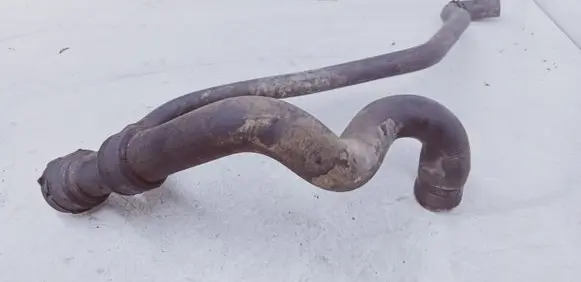 Volkswagen PASSAT B5 Engine coolant pipe/hose 8D0121055F
