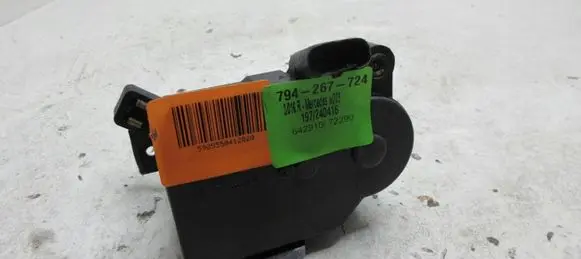 Mercedes-Benz CLS C219 Intake manifold valve actuator/motor A6421500394