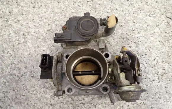 Mazda MX-3 Throttle body valve 