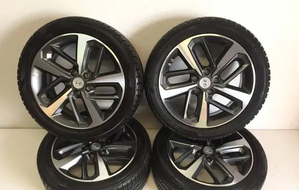 R18 alloy rim