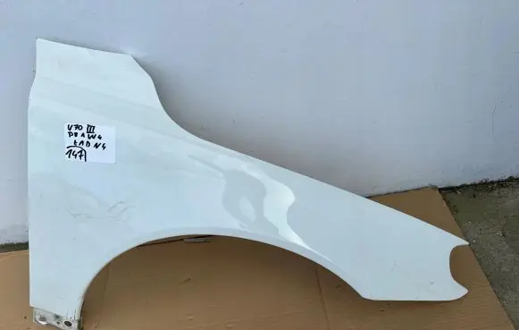 Volvo V70 Fender