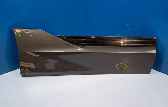Rear door trim (molding)