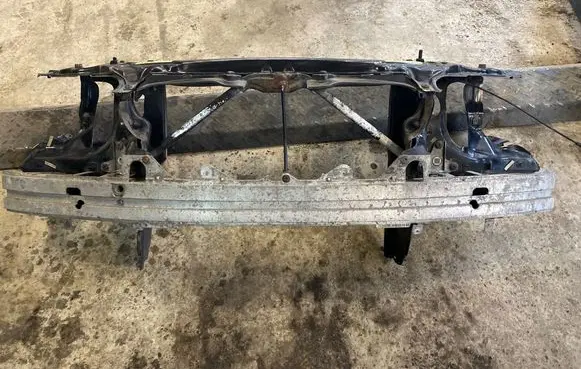 BMW 7 E65 E66 Radiator support slam panel bracket 7014998
