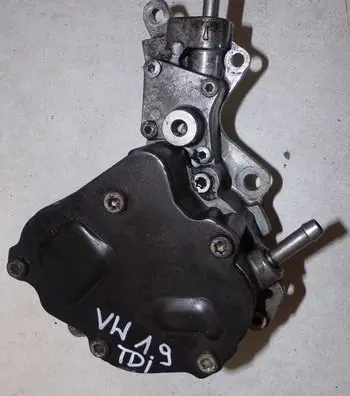 Volkswagen PASSAT B5.5 Vacuum pump DPM20004