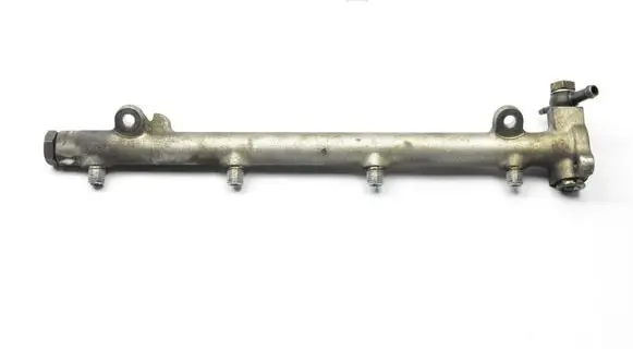 Mercedes-Benz C W203 Fuel main line pipe A6110700095