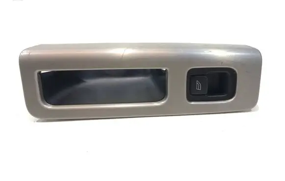 Volvo V50 Quarter vent window switch 