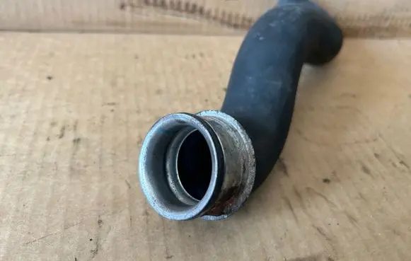 Mercedes-Benz E W211 Intercooler hose/pipe