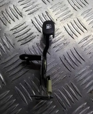KIA Ceed Fuel tank opening switch 