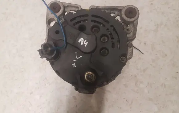 Audi A4 S4 B5 8D Generator/alternator 028903029D 2542239B