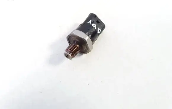 Fuel pressure sensor