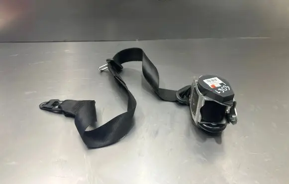 Audi A4 S4 B7 8E 8H Front seatbelt 560788401 008L000 H10250