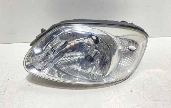 Hyundai Accent Headlight/headlamp 9210255