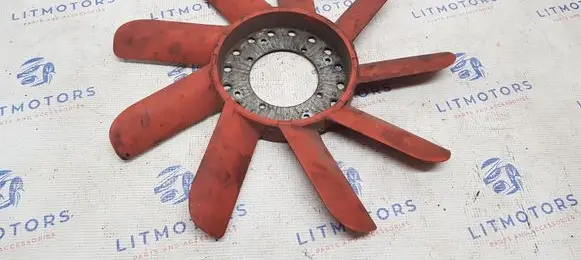 BMW 5 E28 Fan impeller 1273086