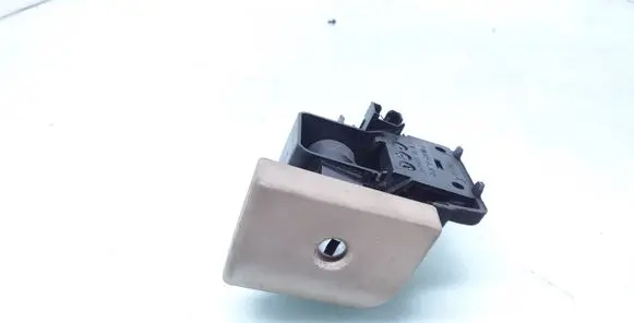 Mercedes-Benz CLS C219 Glove box lock A2196800384
