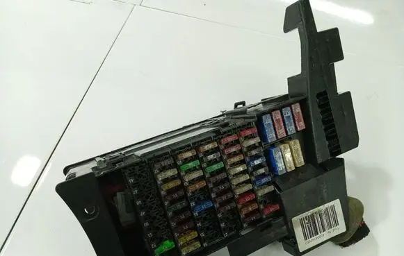 Mercedes-Benz A W169 Fuse box set 1695451740