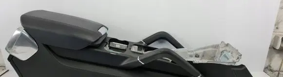 Porsche Cayenne (92A) Center console