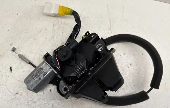 Lexus GS 300 350 430 450H Tailgate/trunk/boot lock/catch/latch 6465050010 1938000041