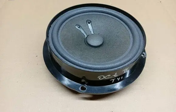 Skoda Octavia Mk2 (1Z) Front door speaker 1Z0035411Q