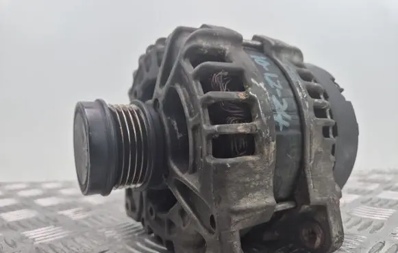 Mercedes-Benz A W176 Generator/alternator 0125711055