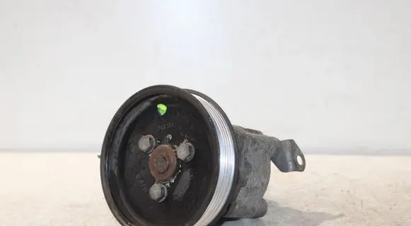 BMW 5 E60 E61 Power steering pump 7652974 678084804
