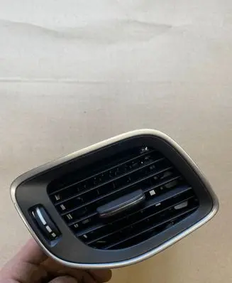 Volvo V40 Dashboard side air vent grill/cover trim 1281852