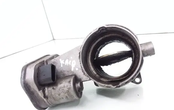 Volkswagen Touareg I Throttle valve 07Z128069A