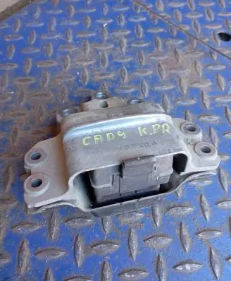 Volkswagen Caddy Engine mount bracket 1K0199555